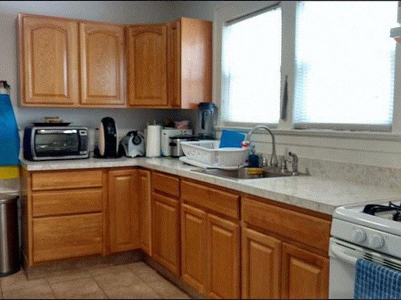 3rd image of 440 Fern Ave APT 1