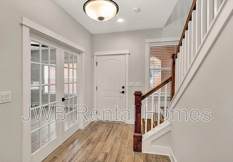 8859 Amalfi Ct — Photo 19