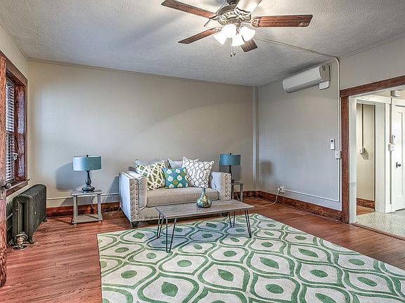 4th image of 2552 Marcy St APT 15