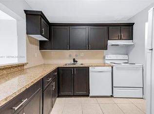 7900 Fairview Dr APT 105, Tamarac, FL 33321