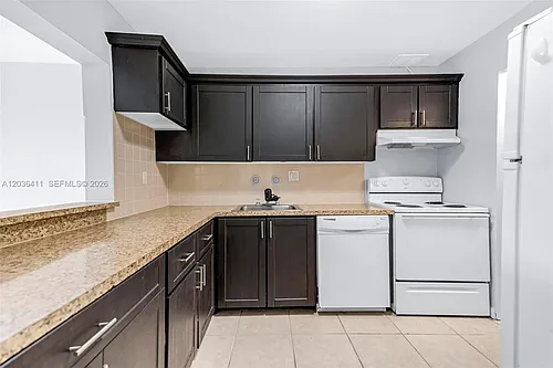 7900 Fairview Dr #105 Photo 1