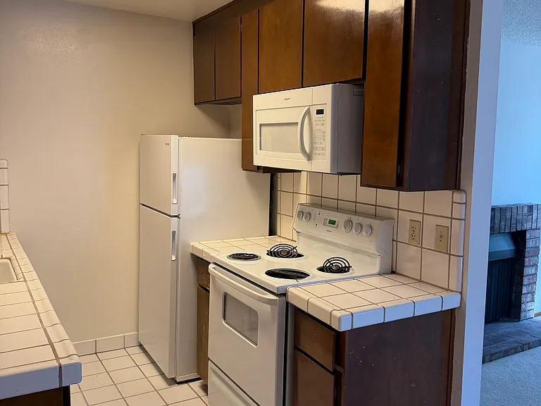 3504 J St — Photo 9