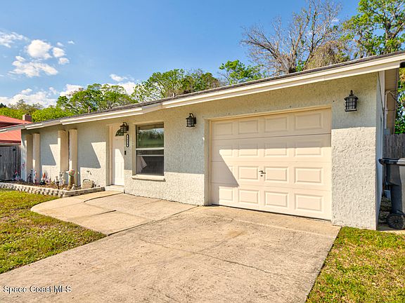 4th image of 3030 Mulberry Dr