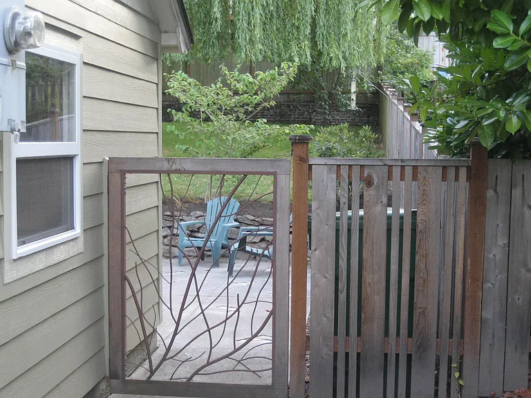 5511 39th Ave NE — Photo 10