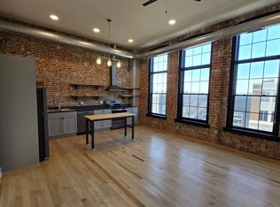 218 N Locust St #306, Grand Island, NE 68801