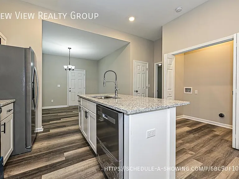624 Harrison St — Photo 8
