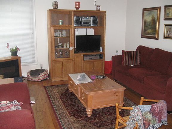 5th image of 3709 Rosemont Blvd