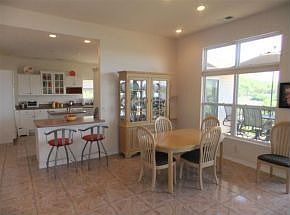 Dining/Kitchen