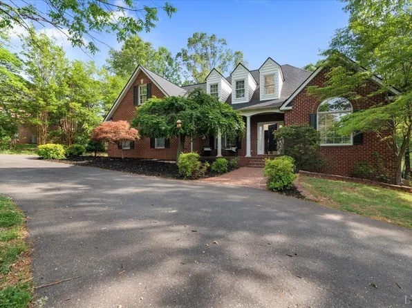 1244 Thompson Ln, Forest, VA 24551