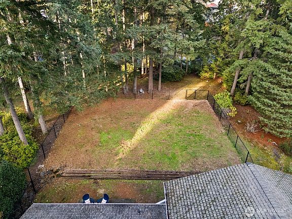 3rd image of 4600 NW 82nd Street