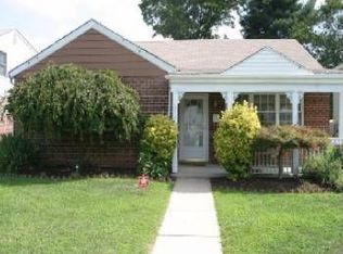 673 Waring St, Philadelphia, PA 19116