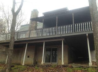1926 Greenwich Dr, Bushkill, PA 18324
