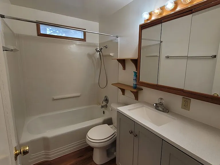 408 W Reisner Rd — Photo 11