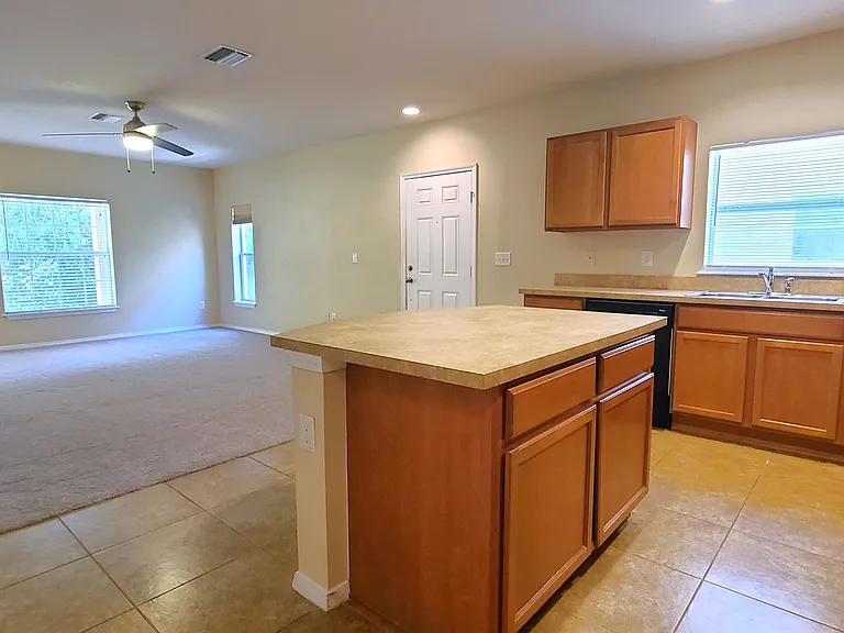 4718 Chatterton Way — Photo 16