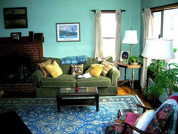 Living Room/Fireplace