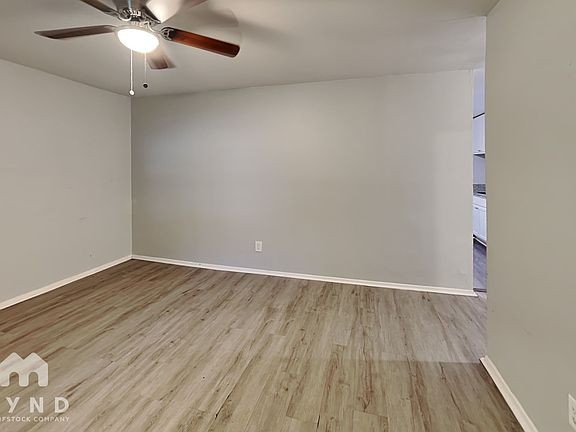 5th image of 4484 Bonnie Glen Ct