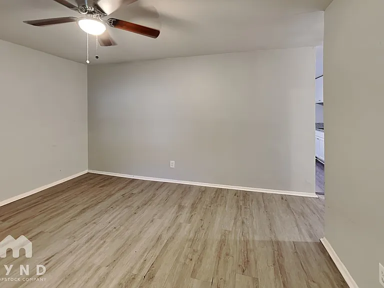 4484 Bonnie Glen Ct — Photo 5
