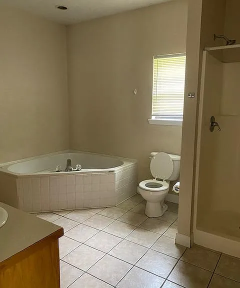 1227 Port Arthur Ter — Photo 2