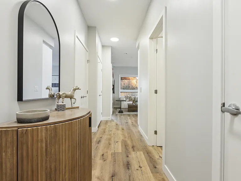 239 Eden Oak Trl — Photo 11