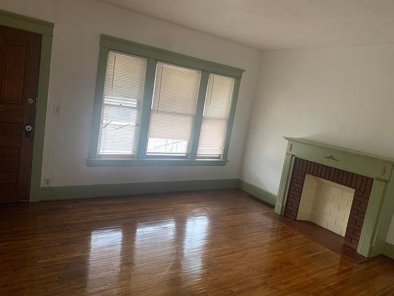 5th image of 2447 Bailey Ave