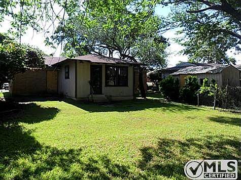 2nd image of 661 Braden St