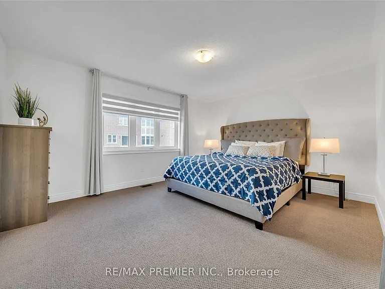 220 Seaview Hts — Photo 13