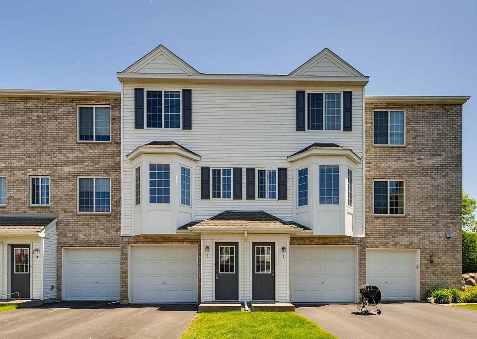 1st image of 5027 Evergreen Dr N Unit 3