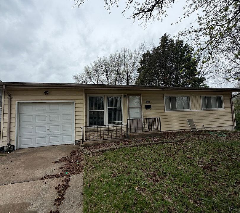 1st image of 8921 Dever Dr