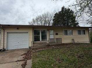 8921 Dever Dr, Saint Louis, MO 63136