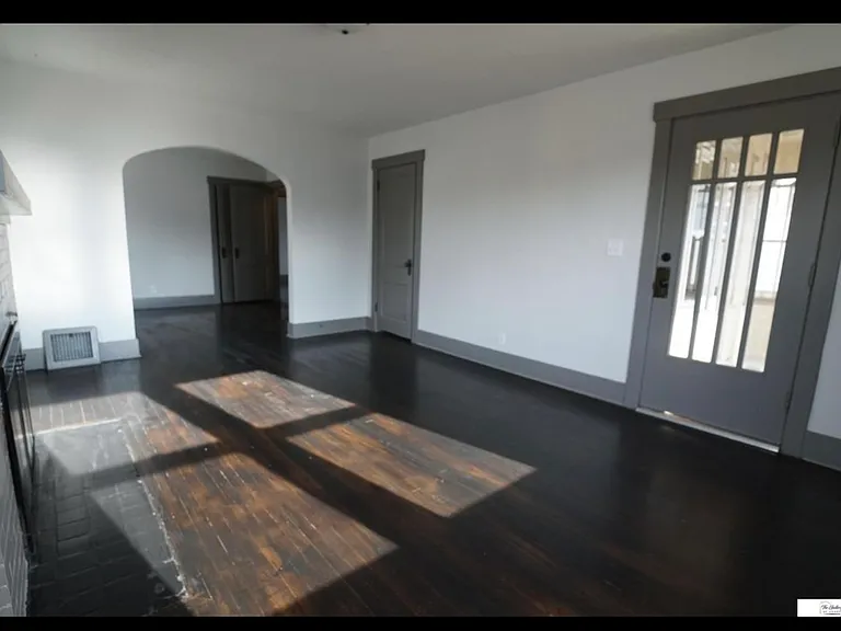 2586 Titus Ave — Photo 6