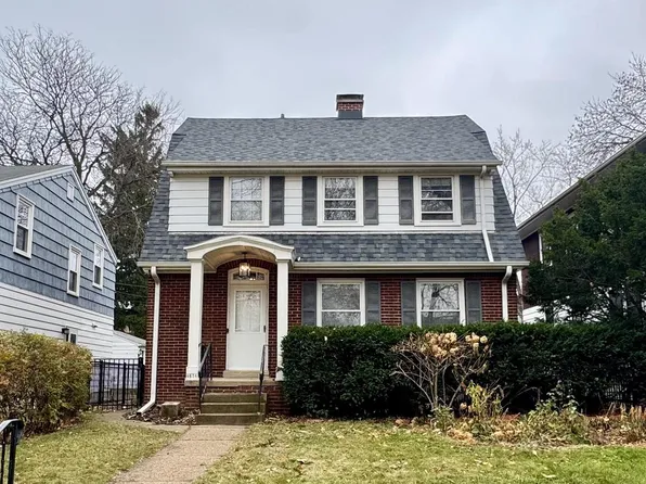 4616 North Larkin STREET, Whitefish Bay, WI 53211