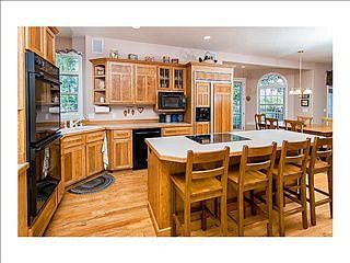 3rd image of 1150 Bluegrass Dr W