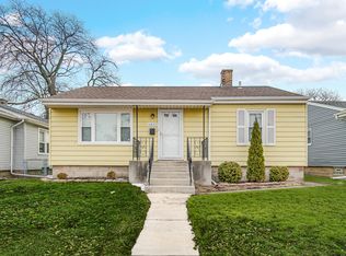 6833 Baring Ave, Hammond, IN 46324