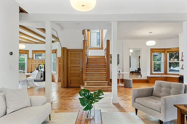 Sold by Compass | media 3