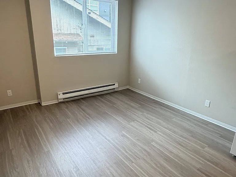 Badger & Blue Lake Apartments — Photo 41