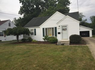 24143 Hedgewood Ave, Westlake, OH