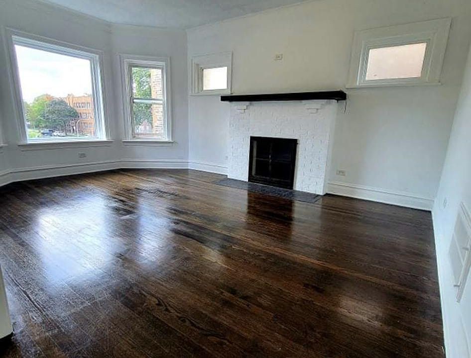 1st image of 5846 W Superior St #2