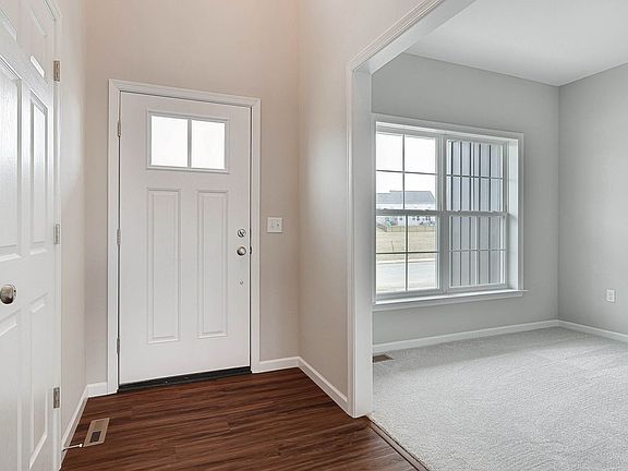 3rd image of 508 Estate Dr