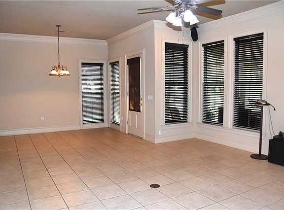 4th image of 125 Orchard Row