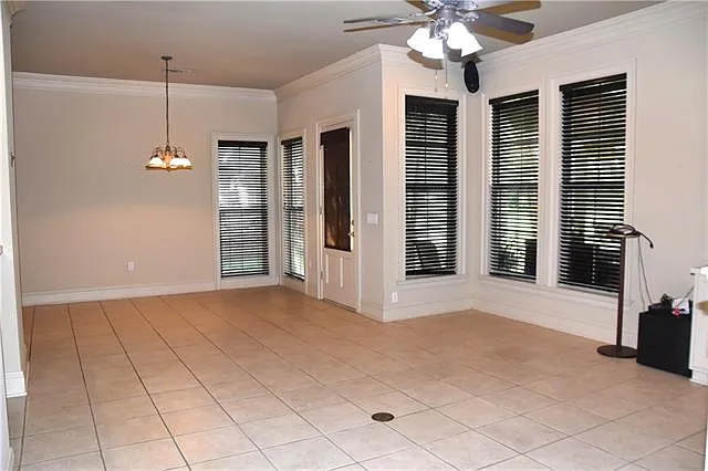 125 Orchard Row — Photo 4