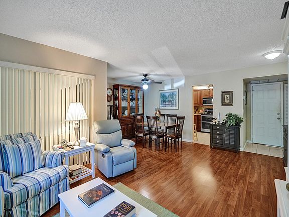 4th image of 4061 Carambola Circle #2976