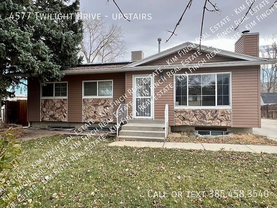 3 bed, 1.0 bath, 1400 sqft, $1,700 — Photo 1