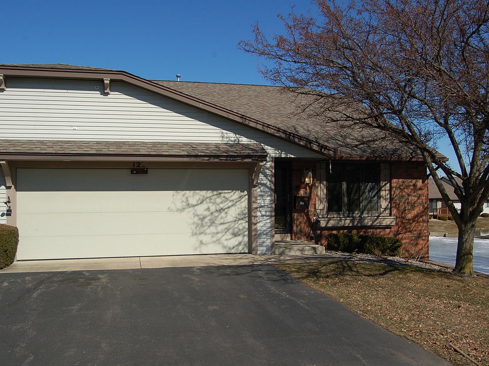1st image of 125 Parkside Dr #125