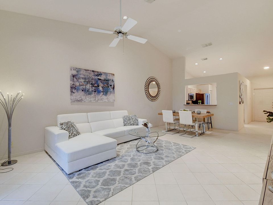 1st image of 2451 Aragon Blvd Unit 2