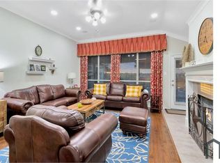 811 Ashley Pl, Mesquite, TX 75181