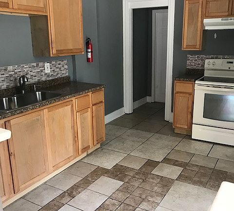 2nd image of 286-288 Delaware Ave