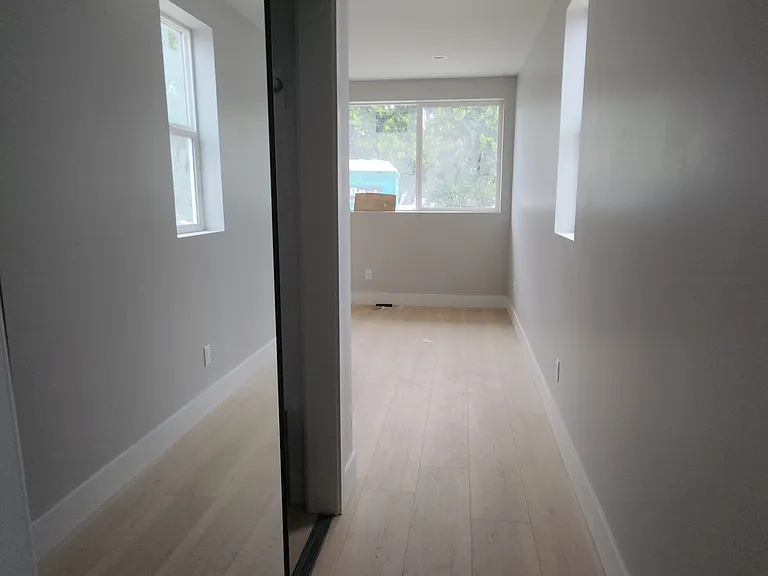 5729 Klump Ave — Photo 27