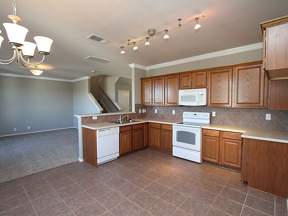 3rd image of 13807 Belgrave Way