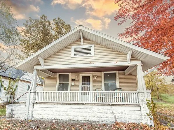 1905 Dewitt Ave, Mattoon, IL 61938
