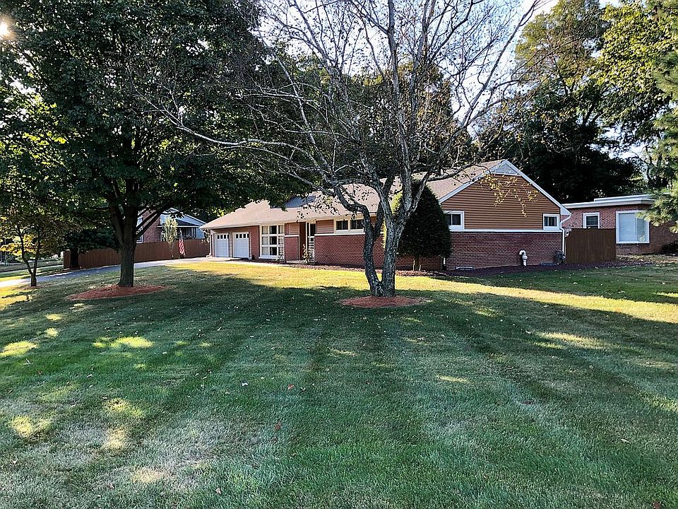 1st image of 18803 Briarwood Dr